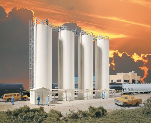 Walthers Cornerstone 3081  Plastic Pellet Transfer Facility